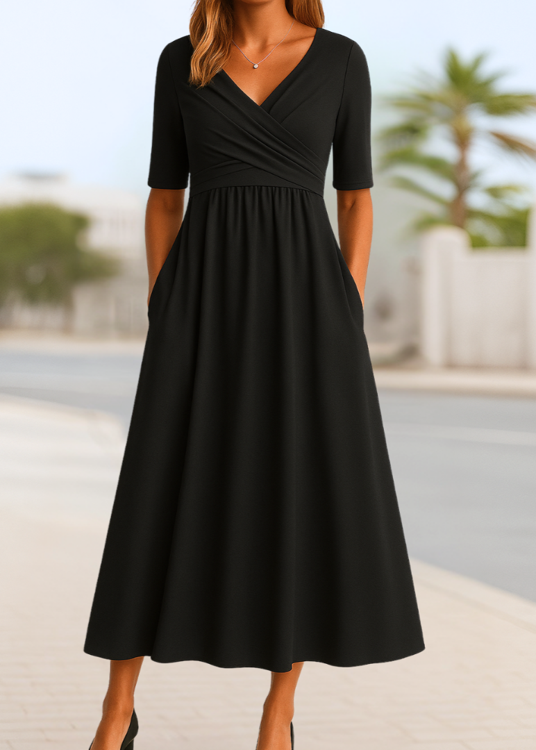 Monique™ – La robe qui incarne la maîtrise silencieuse