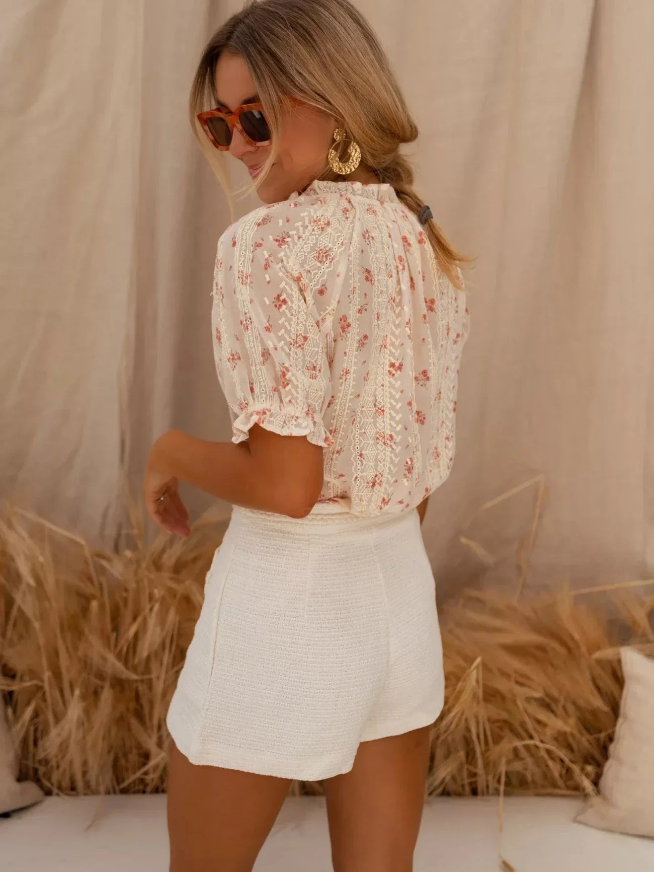 Elina™ | Blouse fleurie au charme estival romantique