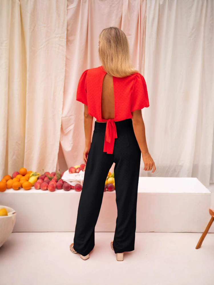 Lorena™ | Blouse courte avec une touche audacieuse